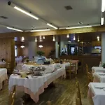 Valdotain Hotel