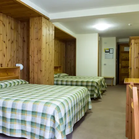 Valdotain Hotel