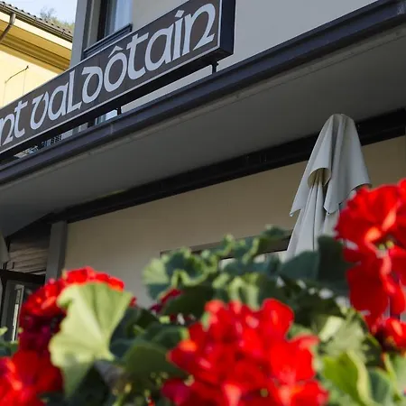 Valdotain Hotel